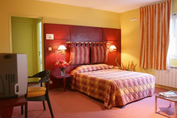 Les Colonnes Strasbourg Zenith Hotel Eckbolsheim Buitenkant foto